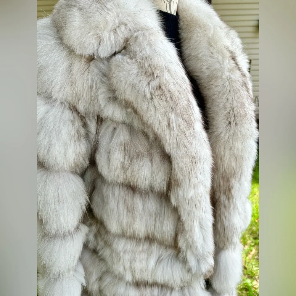 Genuine Natural Blue Fox 7/8 Horizontal Fur Coat - Picture 8 of 14